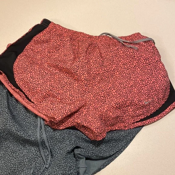 Nike leopard workout shorts - Picture 3 of 3